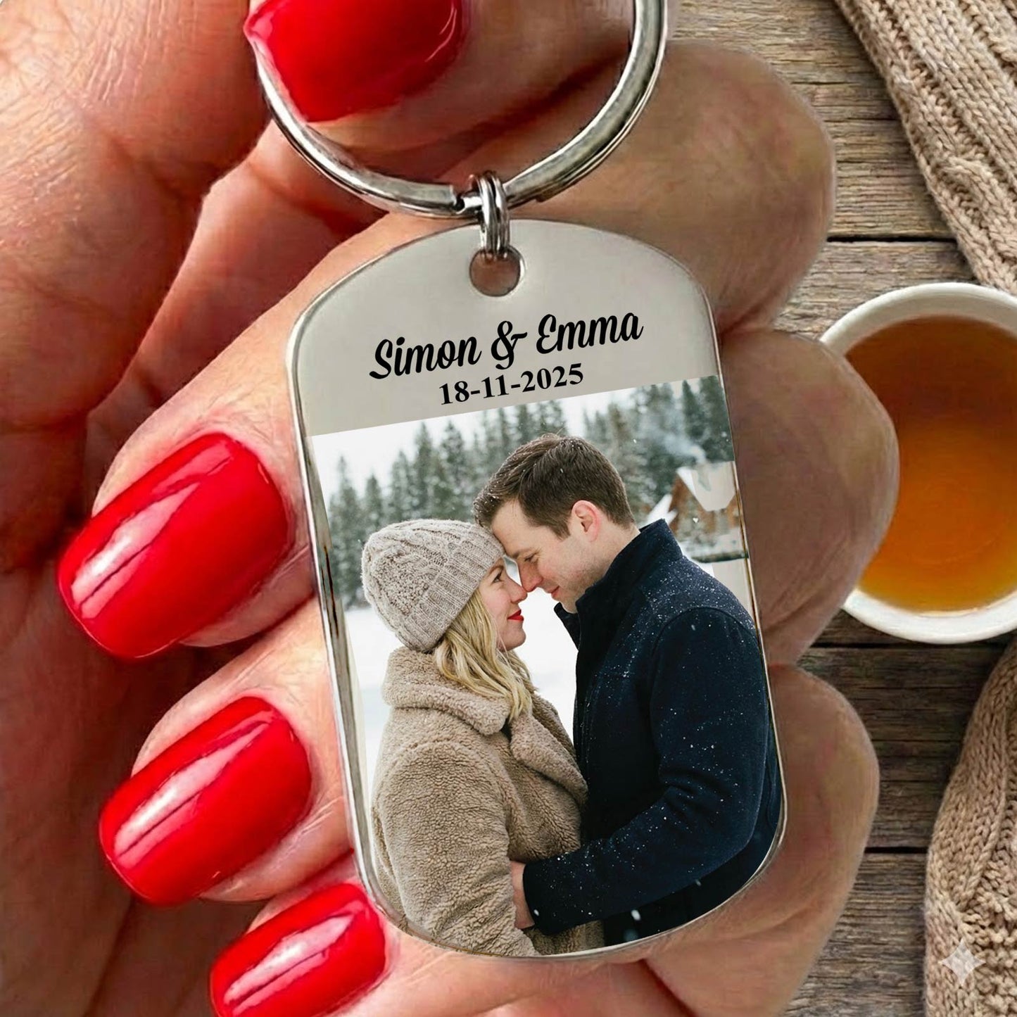 Fotnyckelring med namn och datum