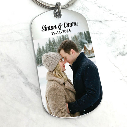 Fotnyckelring med namn och datum